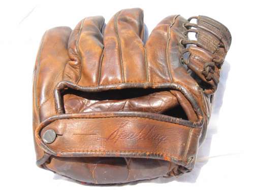 Joe DiMaggio Spalding 133 Back